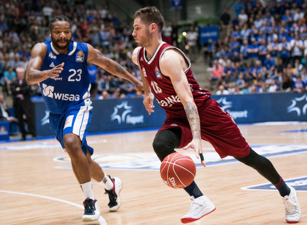 的对手时显 的对手时显