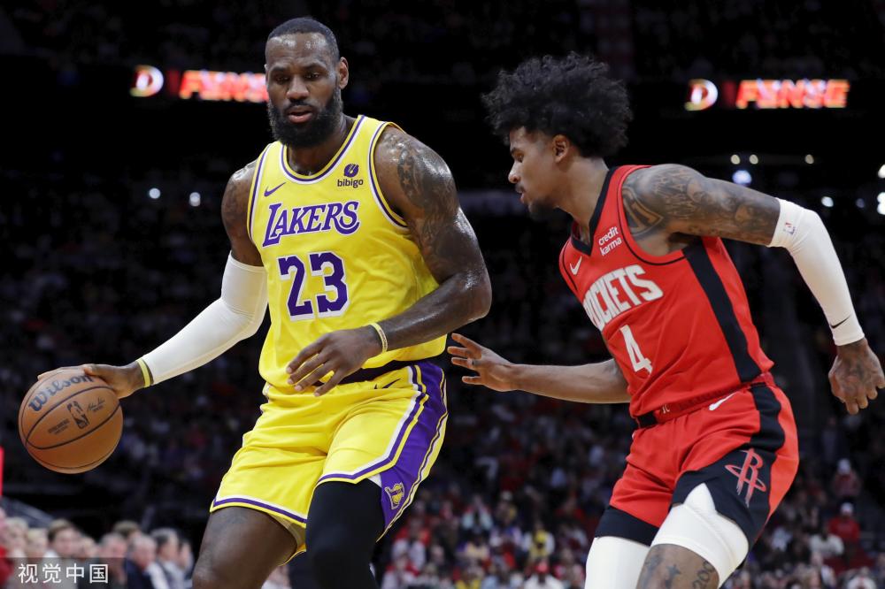 面对国际新 面对国际新