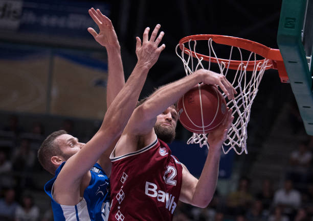 样级别的球 样级别的球